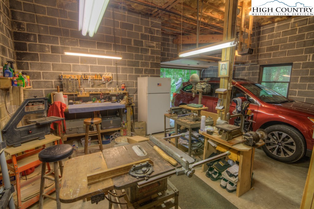 288 Fox Cove Road South Boone, NC 28607 - Photo 25 of 31 Gallery Image 25