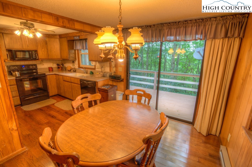 288 Fox Cove Road South Boone, NC 28607 - Photo 8 of 31 Gallery Image 8