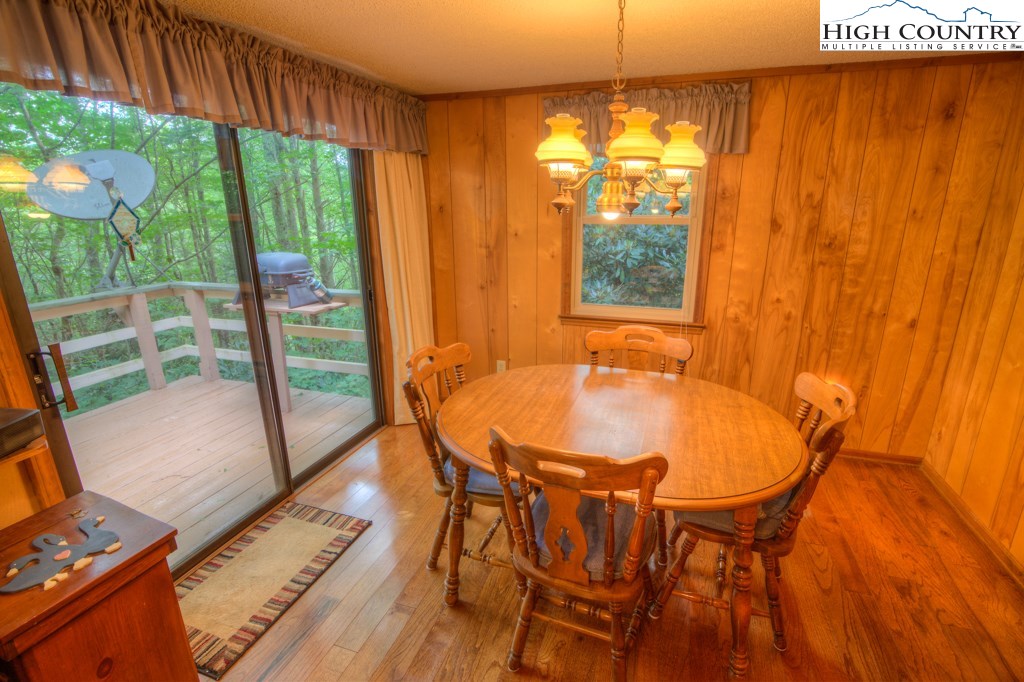 288 Fox Cove Road South Boone, NC 28607 - Photo 10 of 31 Gallery Image 10