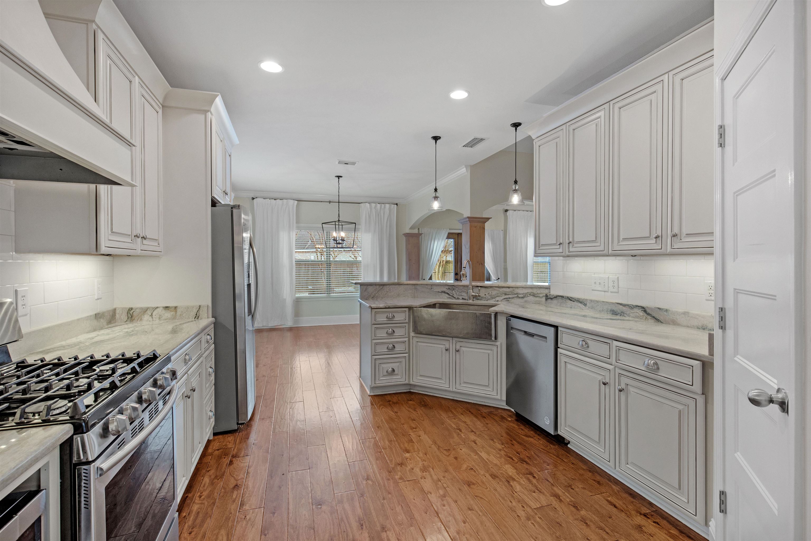 25092 Fairfax Road Daphne, AL 36526 - Photo 13 of 29 Kitchen