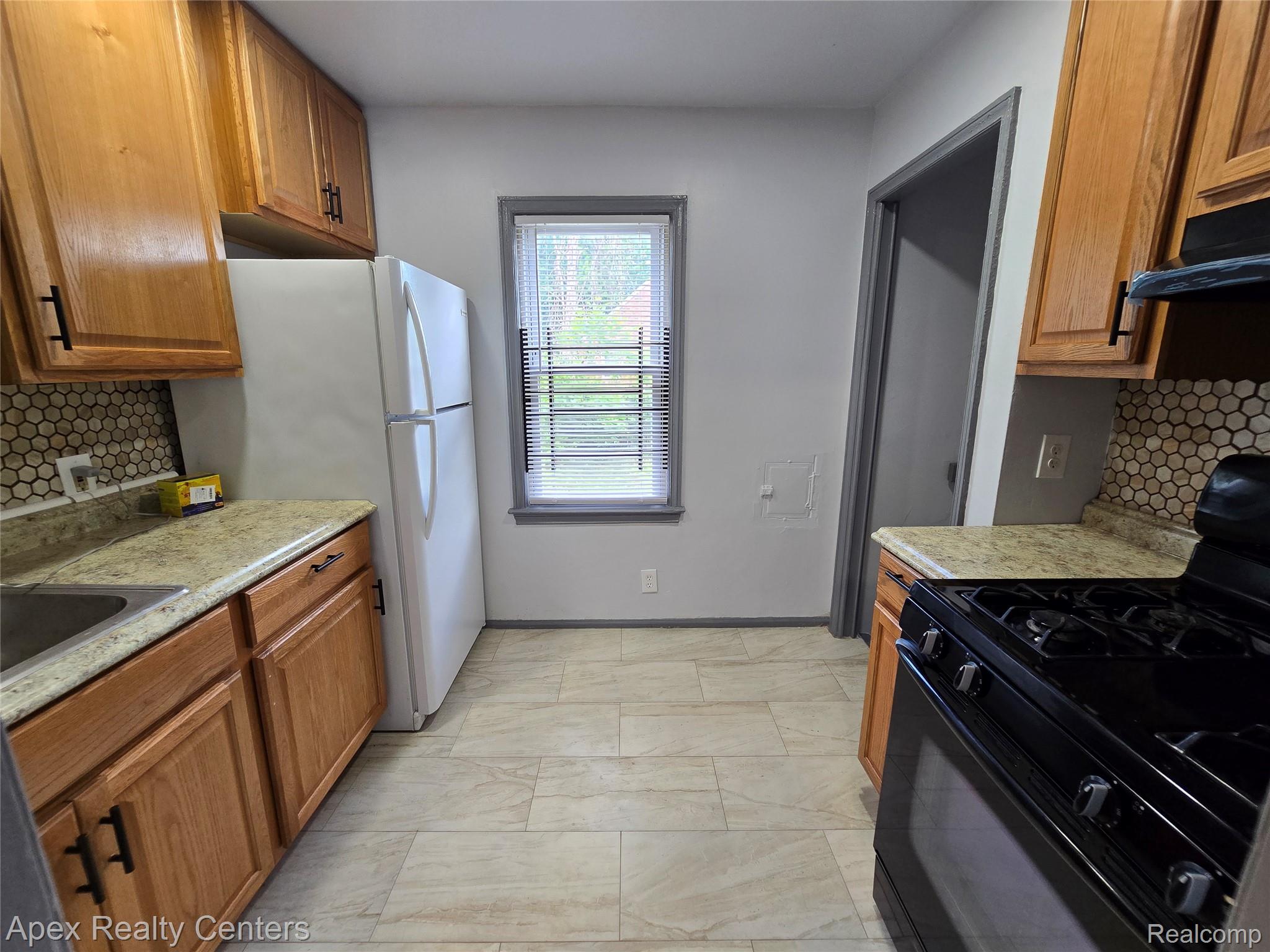 7671-7675 Evergreen Road Detroit, MI 48228 - Photo 65 of 84 7675 Evergreen.