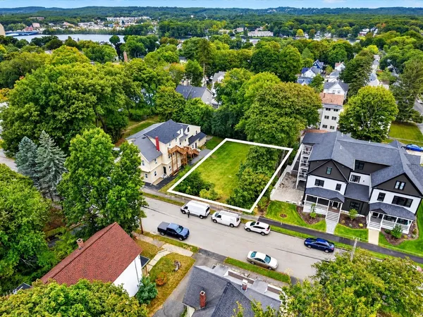 $300,000 | 93 Alvarado Avenue, Worcester, MA 01604