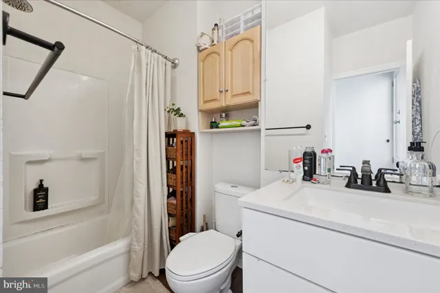 $5,000 | 3725 Lancaster Avenue, Philadelphia, PA 19104