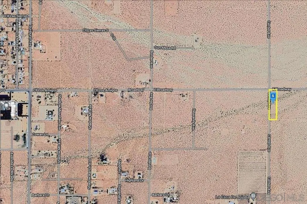 0 Center Avenue, Unit 1 Joshua Tree, CA 92252 - Photo 35 of 43 a bathroom with a shower