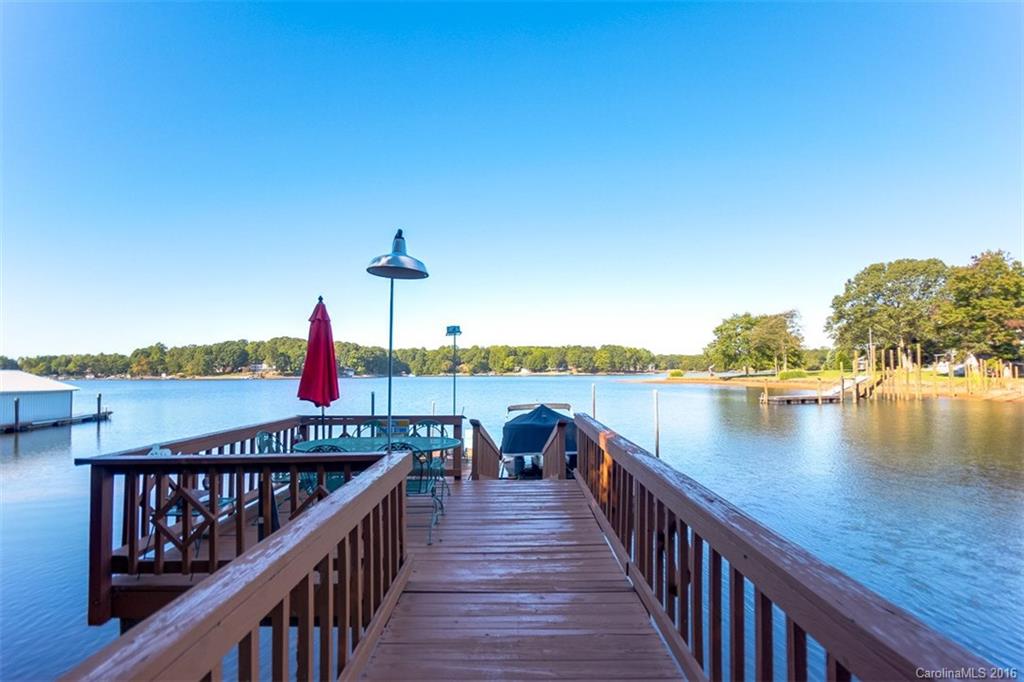 4567 Kiser Island Road Terrell, NC 28682 - Photo 3 of 24 a view of a lake from a balcony