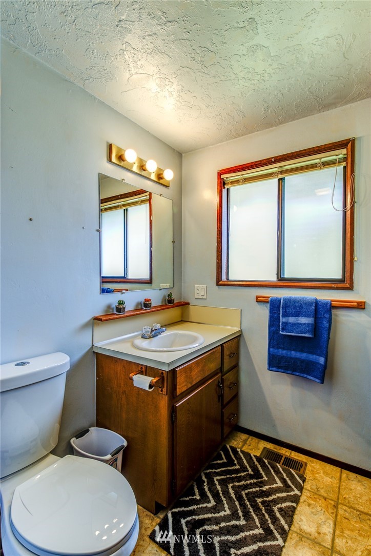 1212 Eshom Road Centralia, WA 98531 - Photo 16 of 25 Gallery Image 16