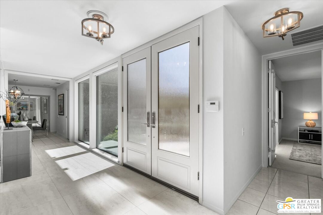 55 Sierra Madre Street Rancho Mirage, CA 92270 - Photo 6 of 59 a view of a hallway with entryway