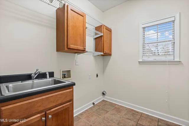 $379,000 | 7231 Wind Drive, Olive Branch, MS 38654