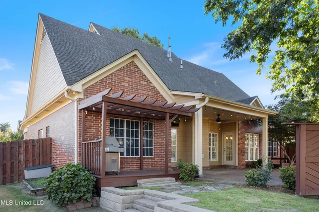 $379,000 | 7231 Wind Drive, Olive Branch, MS 38654