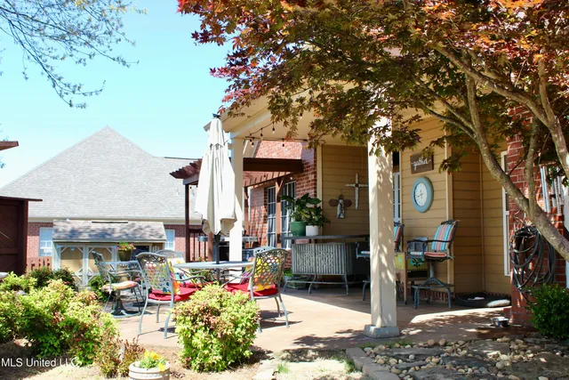 $379,000 | 7231 Wind Drive, Olive Branch, MS 38654