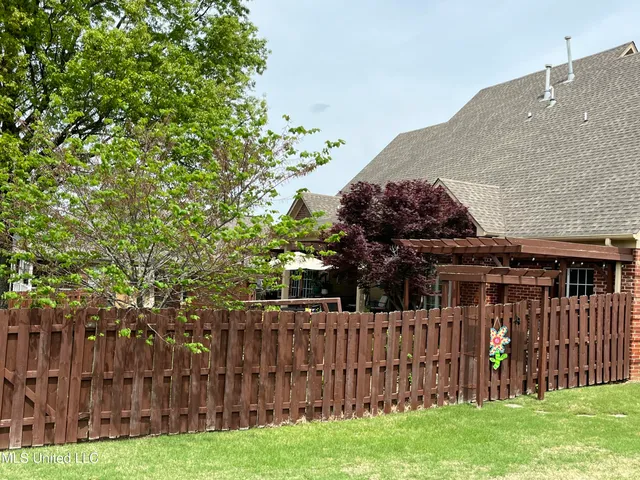 $379,000 | 7231 Wind Drive, Olive Branch, MS 38654