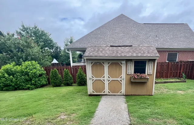 $379,000 | 7231 Wind Drive, Olive Branch, MS 38654