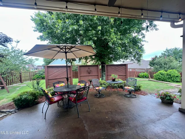 $379,000 | 7231 Wind Drive, Olive Branch, MS 38654