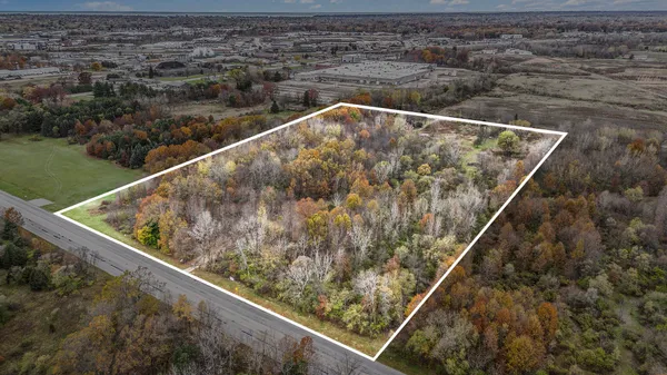 $319,900 | 1976 Townline Road, Benton Harbor, MI 49022