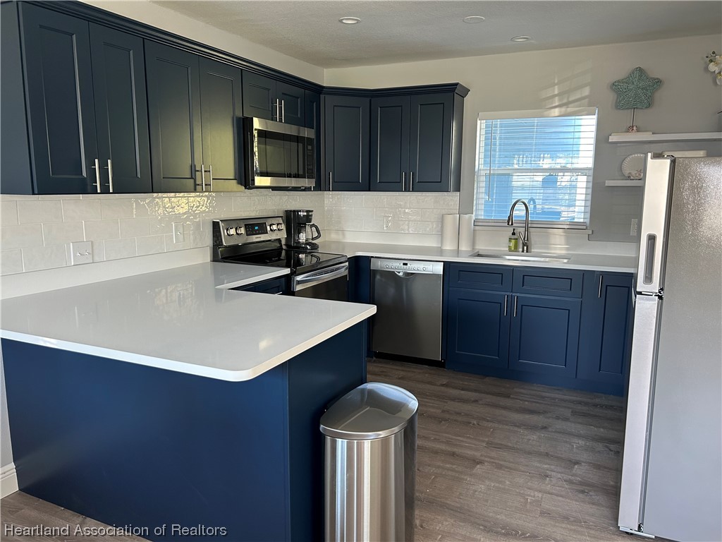 681 Lake June Road Lake Placid, FL 33852 - Photo 8 of 31