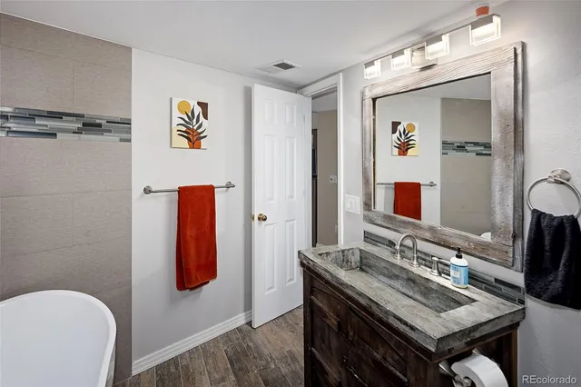 $600,000 | 8666 Ainsdale Court, Lone Tree, CO 80124