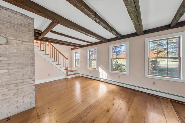 $450,000 | 2561 Atlantic Highway, Lincolnville, ME 04849