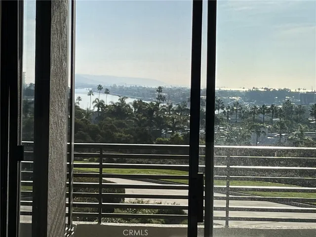 $5,250 | 230 Lille Lane, Newport Beach, CA 92663