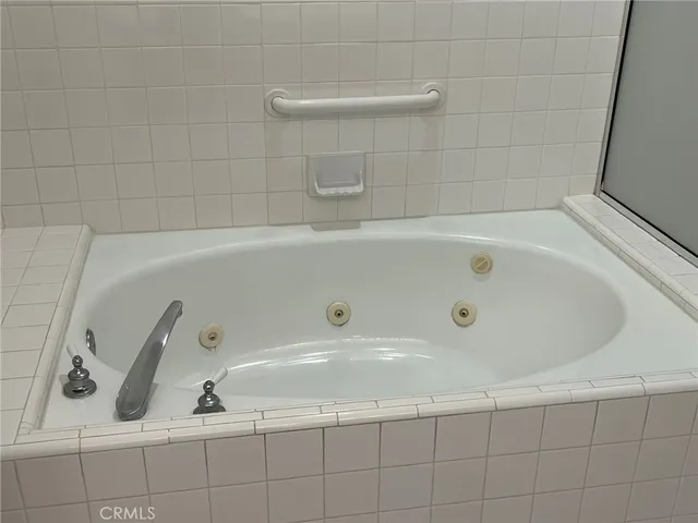 $5,250 | 230 Lille Lane, Newport Beach, CA 92663