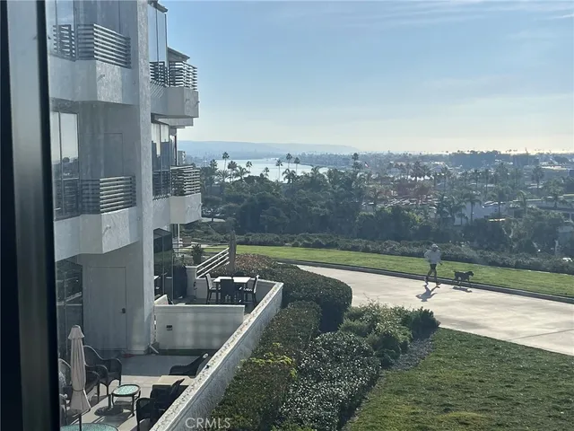 $5,250 | 230 Lille Lane, Newport Beach, CA 92663