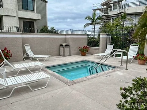 $5,250 | 230 Lille Lane, Newport Beach, CA 92663