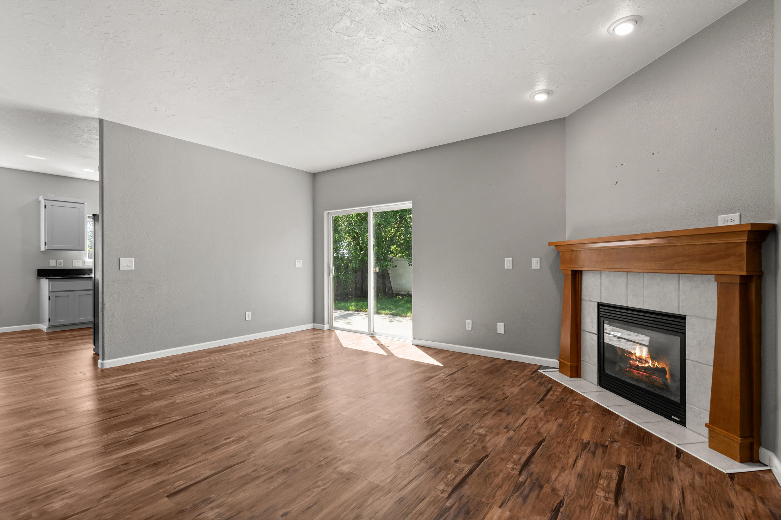 141 Alta Lane Central Point, OR 97502 - Photo 8 of 26 2_141 alta ln-01