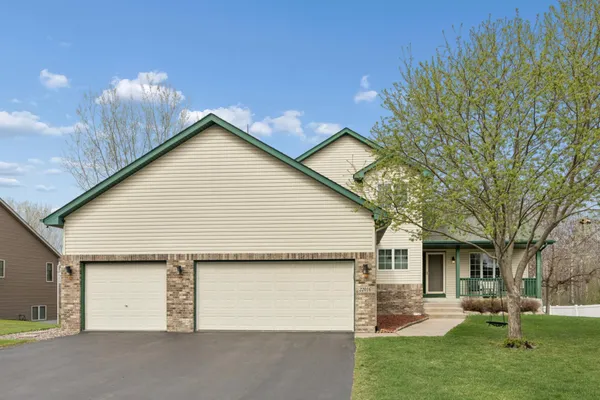 $464,900 | 22016 Elston Avenue, Forest Lake, MN 55025