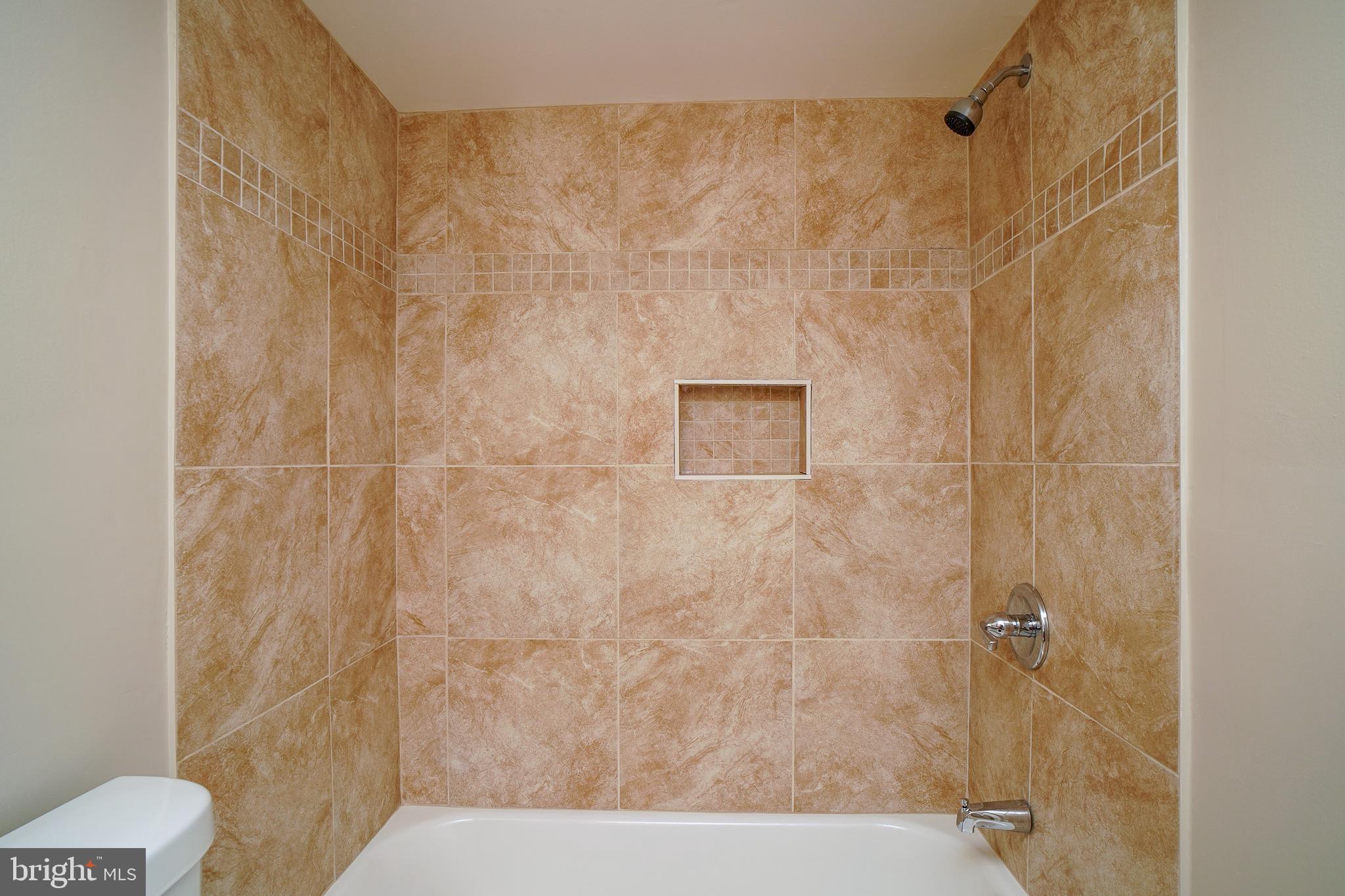 1835 Addison Road South District Heights, MD 20747 - Photo 19 of 26 Bathroom Tub