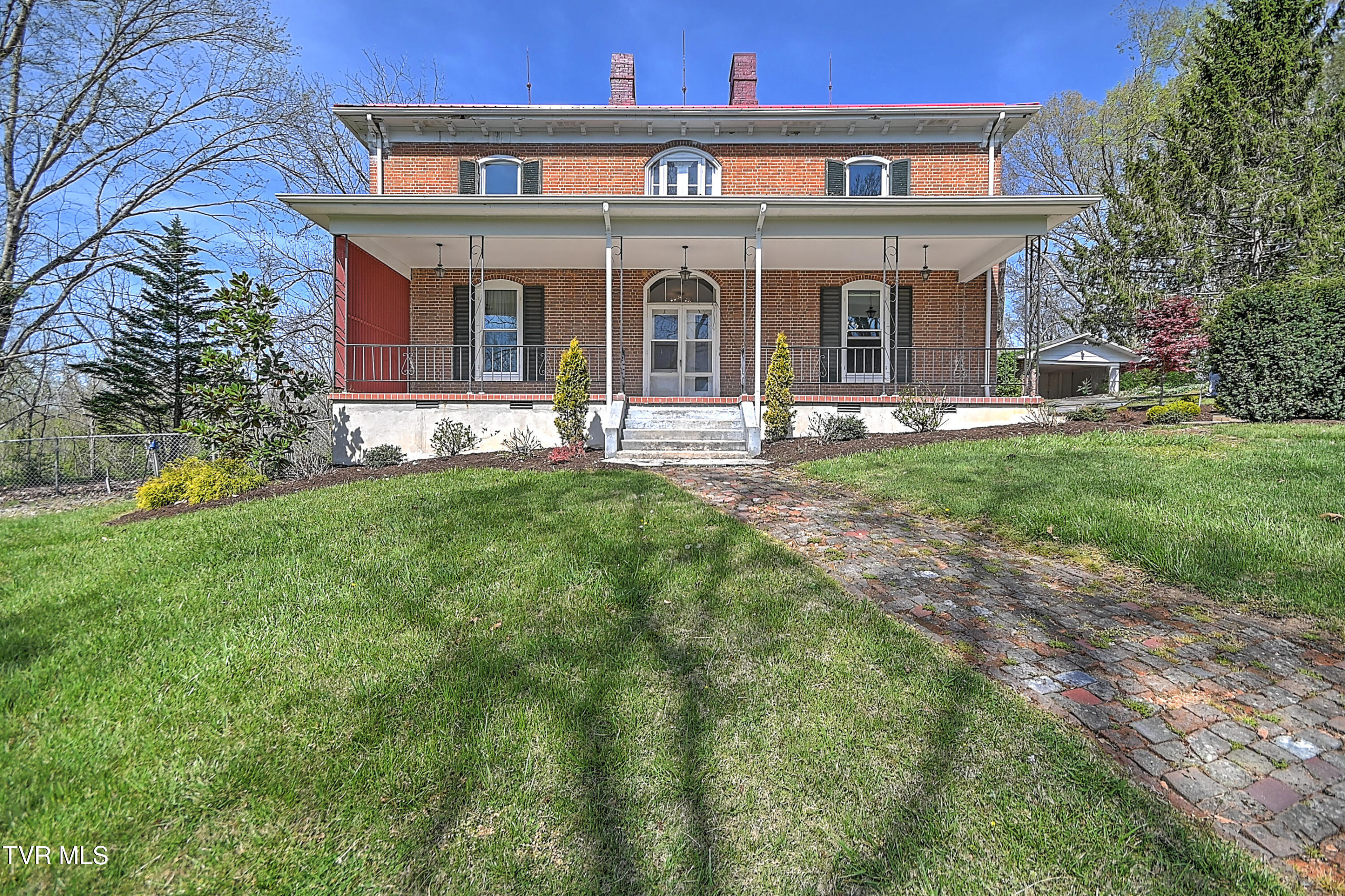 2061 King College Road Bristol, TN 37620 - Photo 2 of 80 2061 King College DB-3