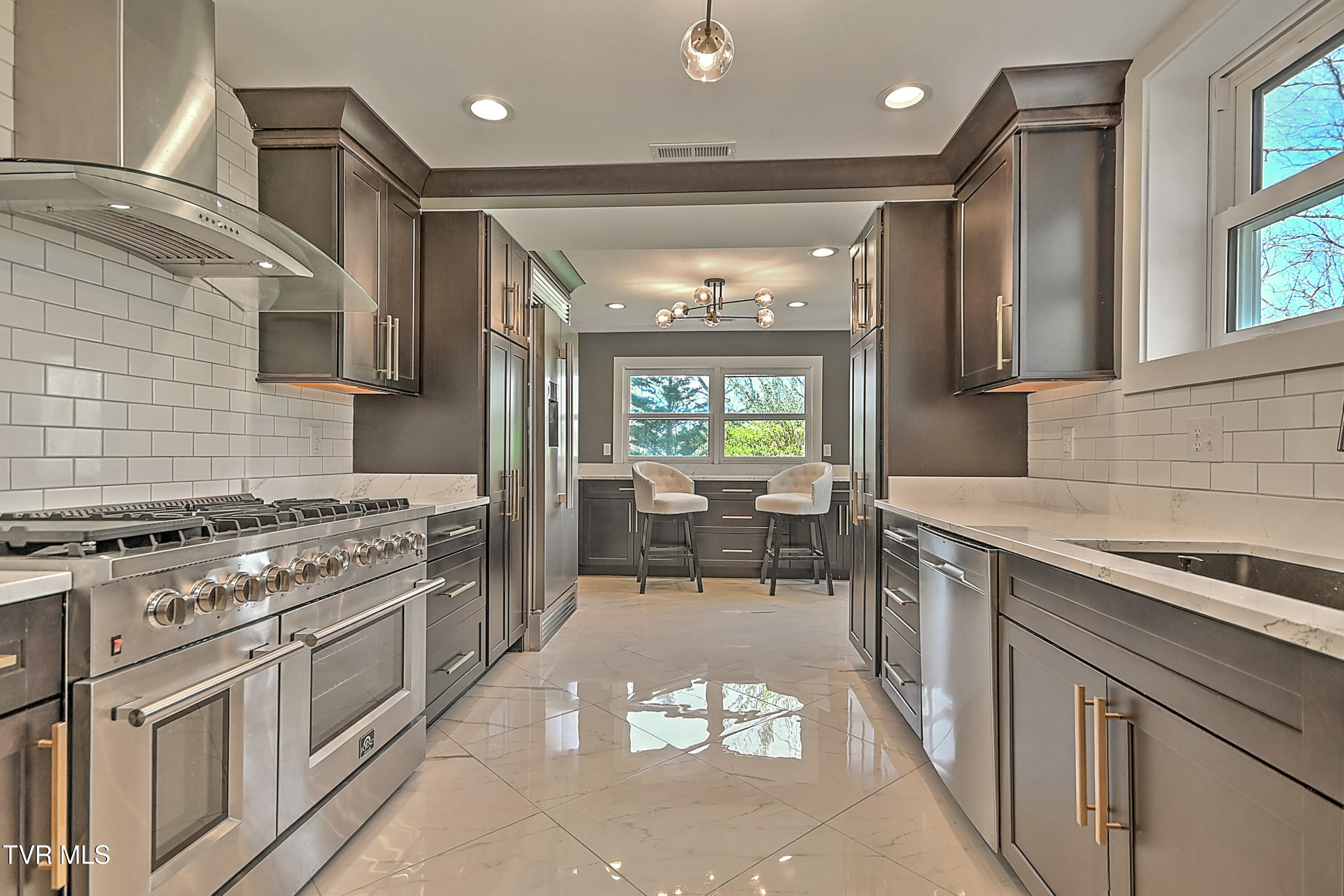 2061 King College Road Bristol, TN 37620 - Photo 25 of 80 2061 King College DB-26