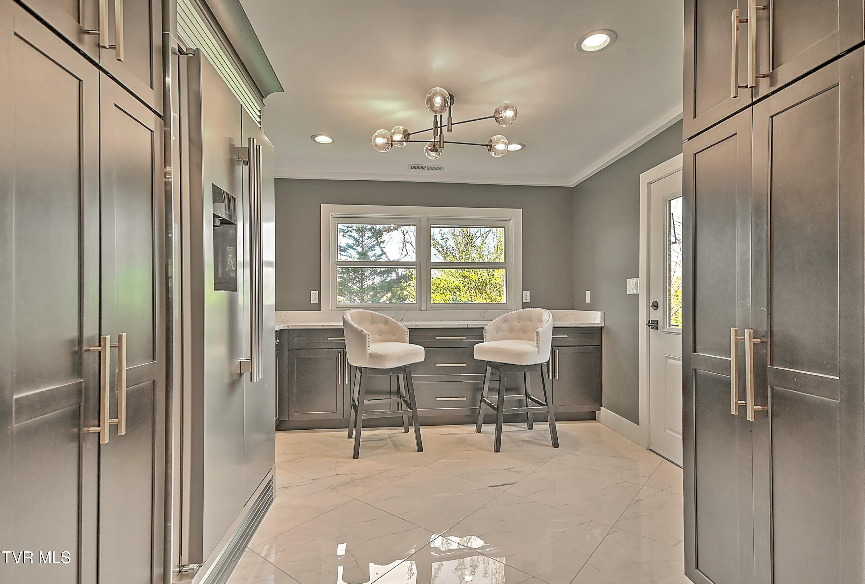 2061 King College Road Bristol, TN 37620 - Photo 27 of 80 2061 King College DB-28