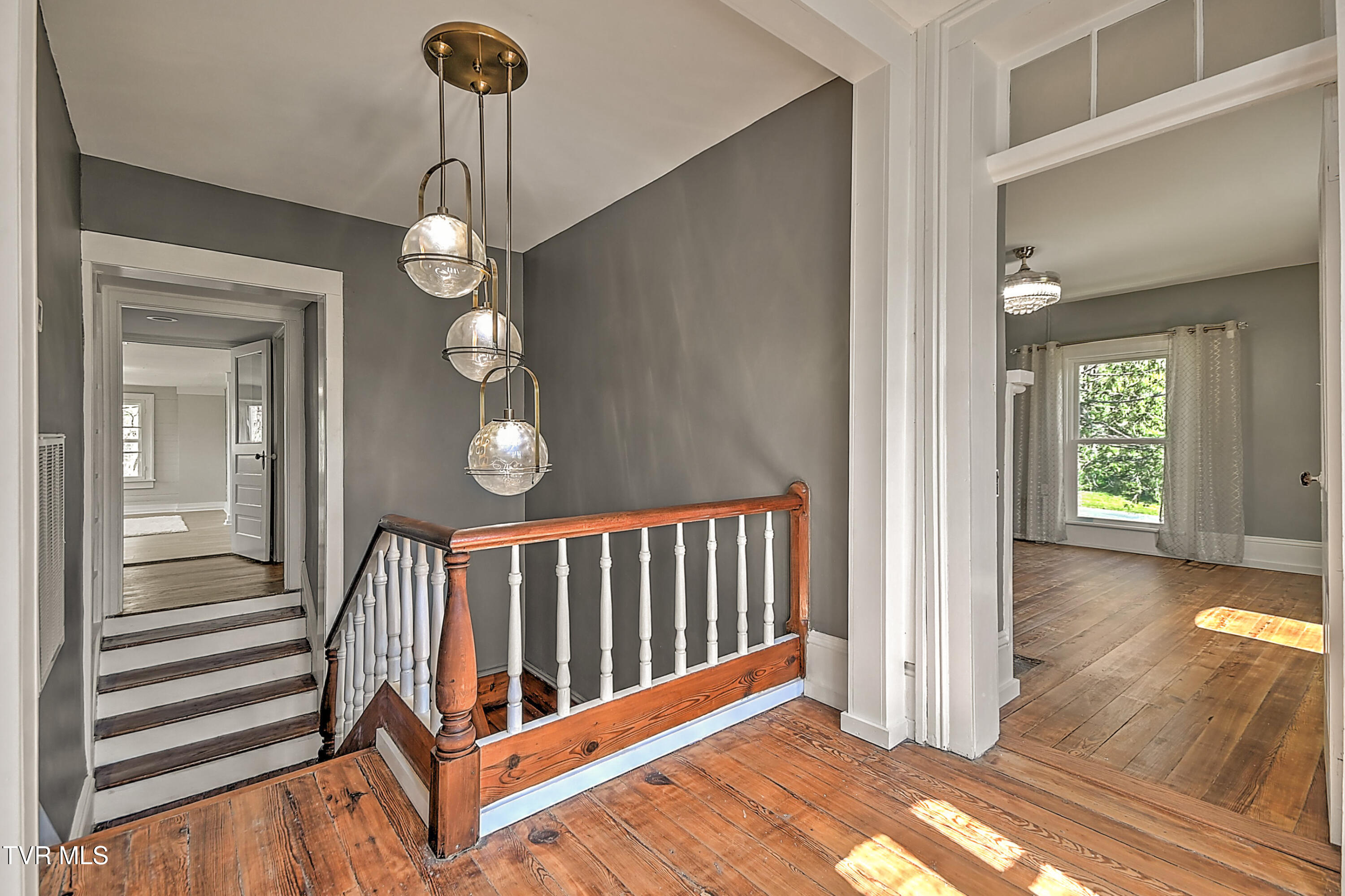 2061 King College Road Bristol, TN 37620 - Photo 41 of 80 2061 King College DB-42