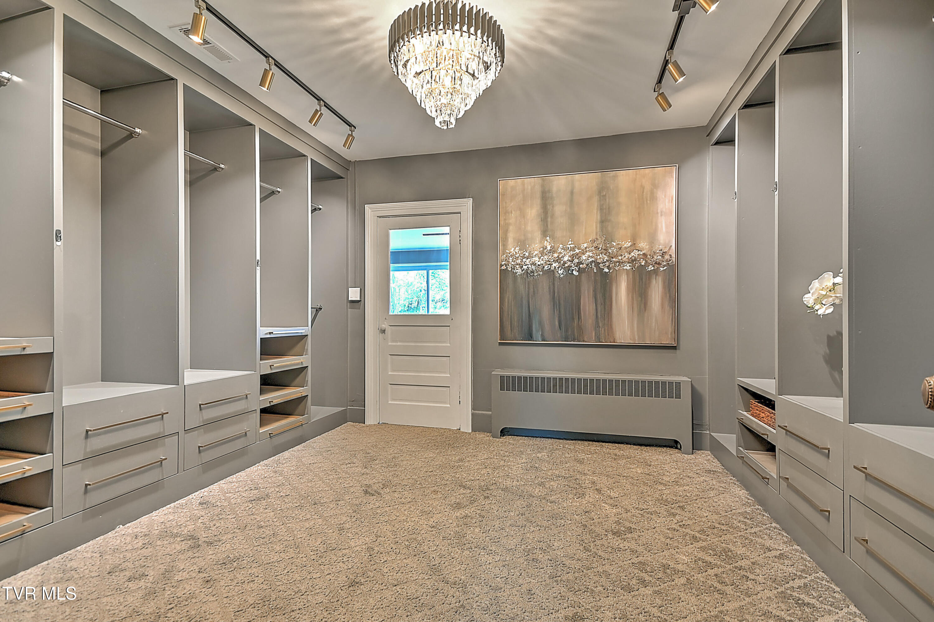 2061 King College Road Bristol, TN 37620 - Photo 54 of 80 2061 King College DB-55