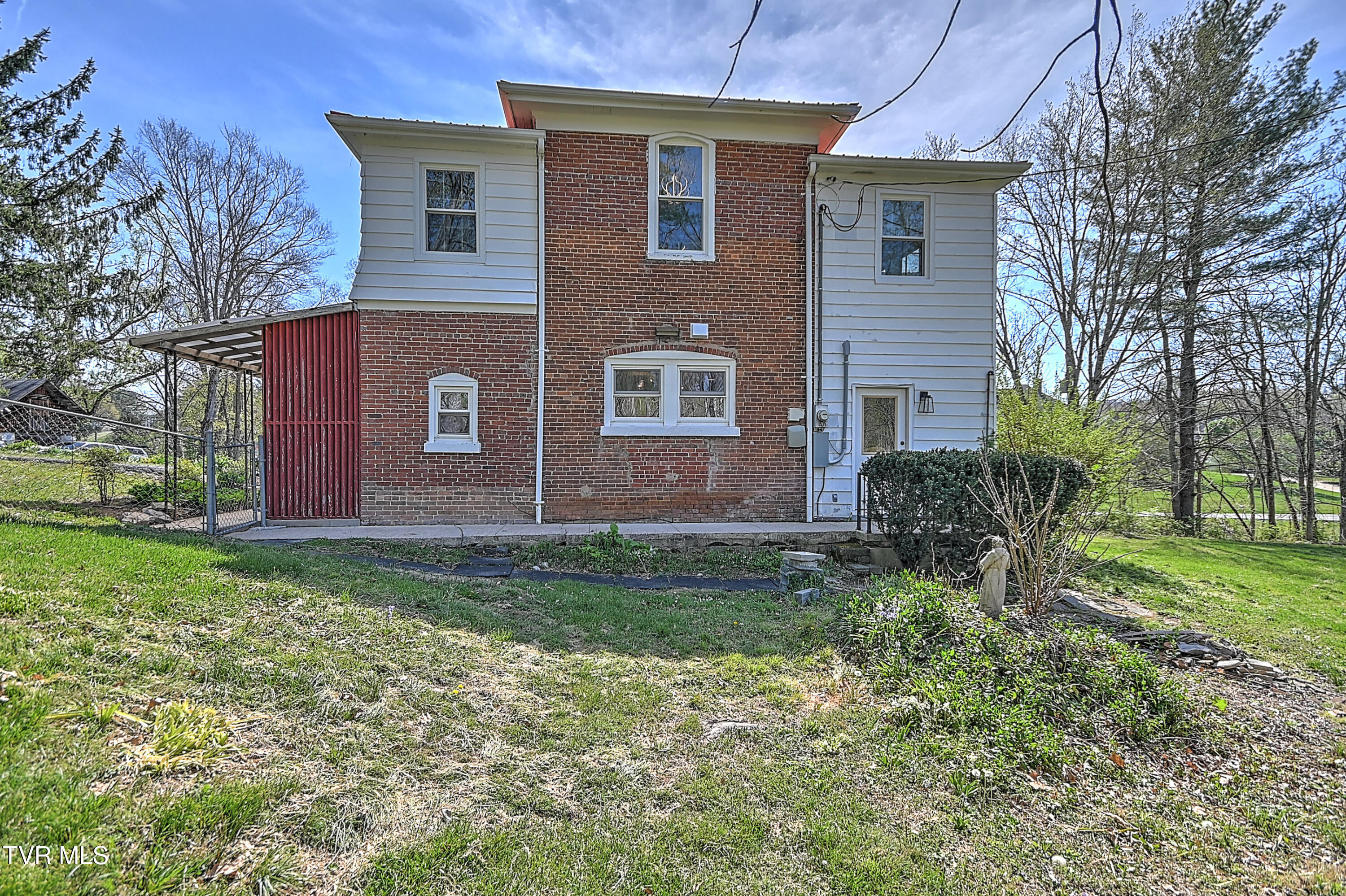 2061 King College Road Bristol, TN 37620 - Photo 71 of 80 2061 King College DB-72