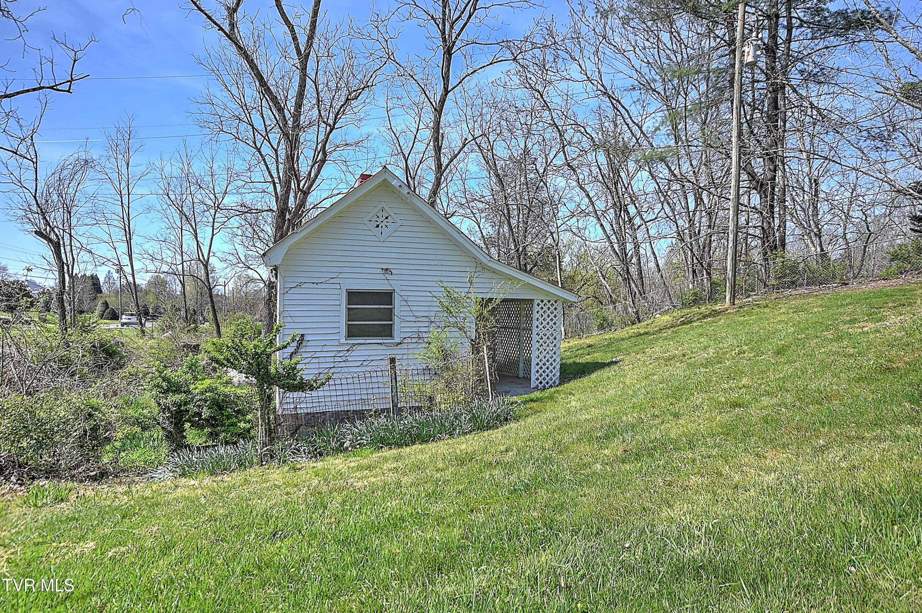 2061 King College Road Bristol, TN 37620 - Photo 79 of 80 2061 King College DB-80