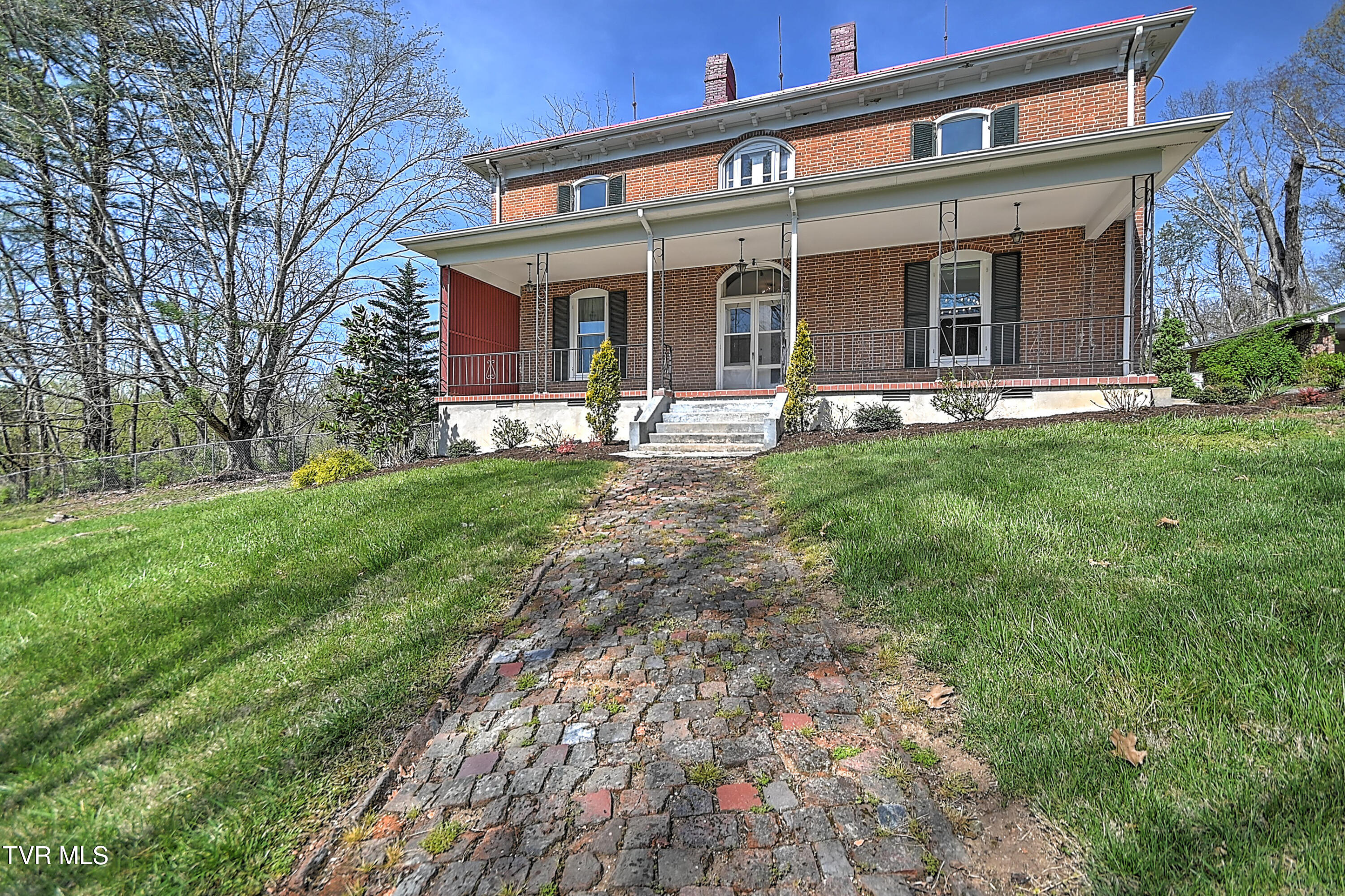 2061 King College Road Bristol, TN 37620 - Photo 80 of 80 2061 King College DB