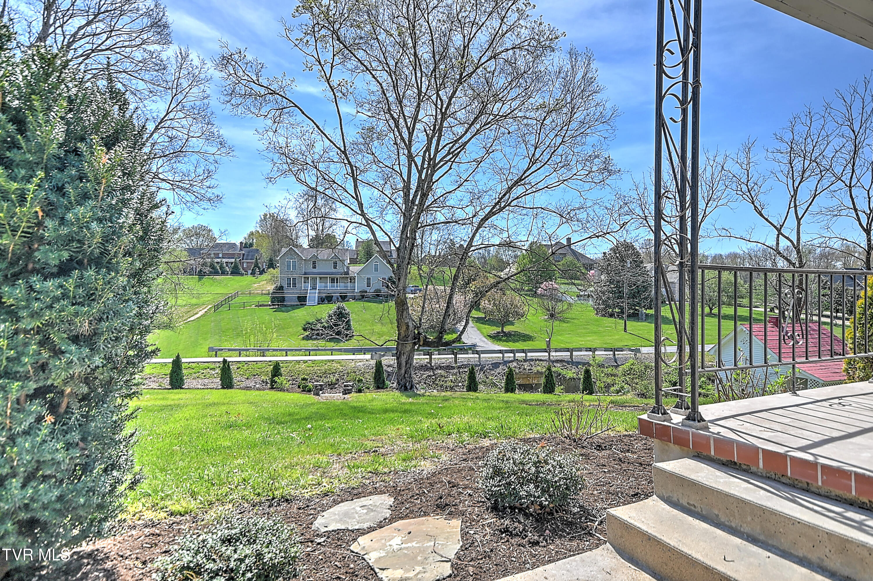 2061 King College Road Bristol, TN 37620 - Photo 9 of 80 2061 King College DB-10