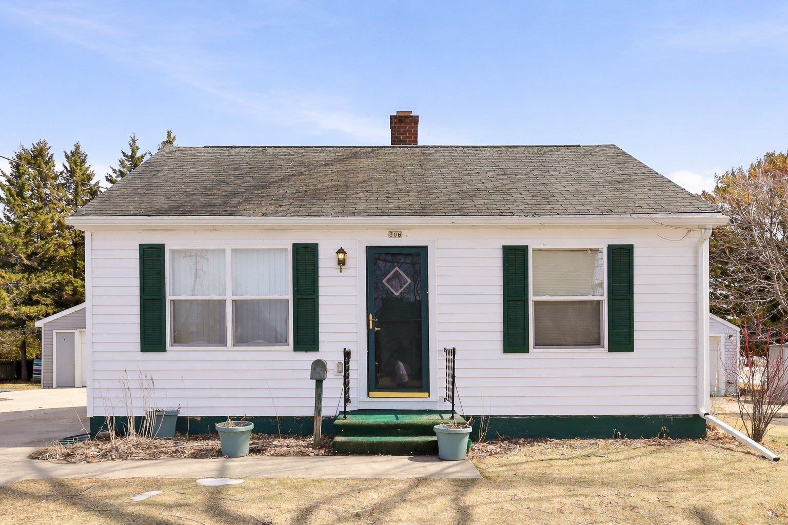 308 Church Street Algoma, WI 54201 - Photo 1 of 1