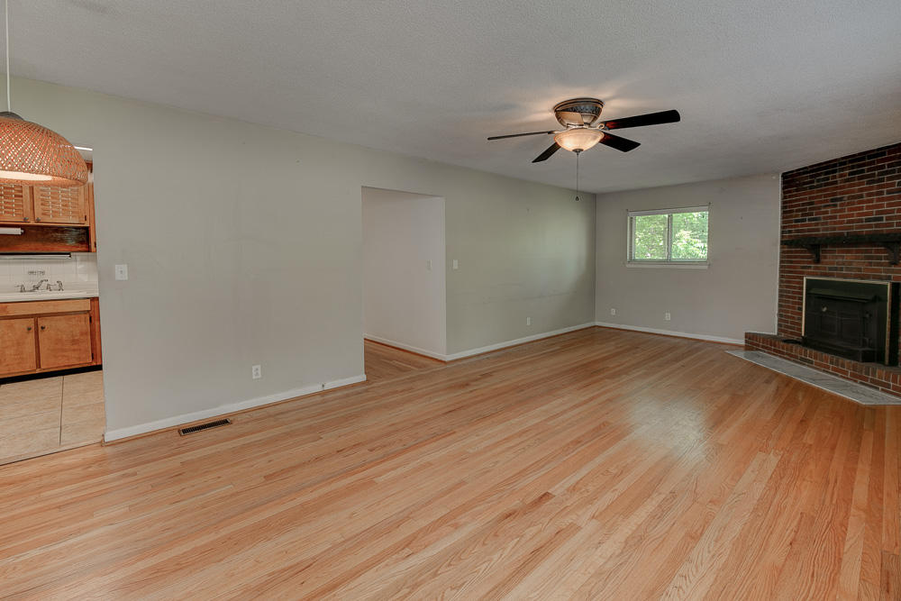 1401 John Ross Road Chattanooga, TN 37412 - Photo 3 of 25 3