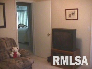 6384 Moake School Road Marion, IL 62959 - Photo 7 of 9 Gallery Image 7