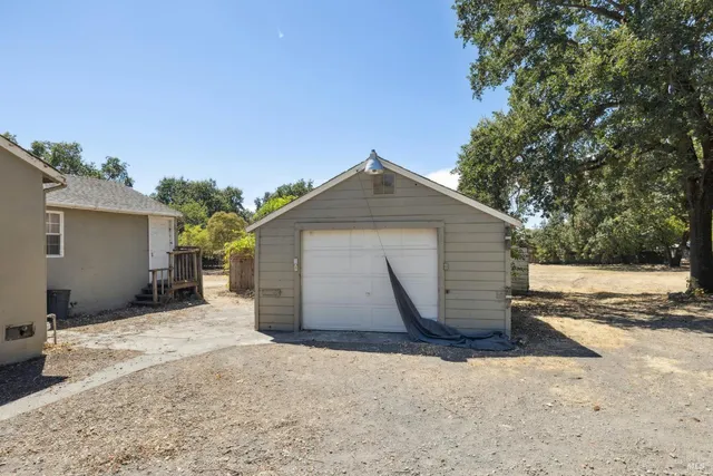 $695,000 | 666 Brittain Lane, Santa Rosa, CA 95407