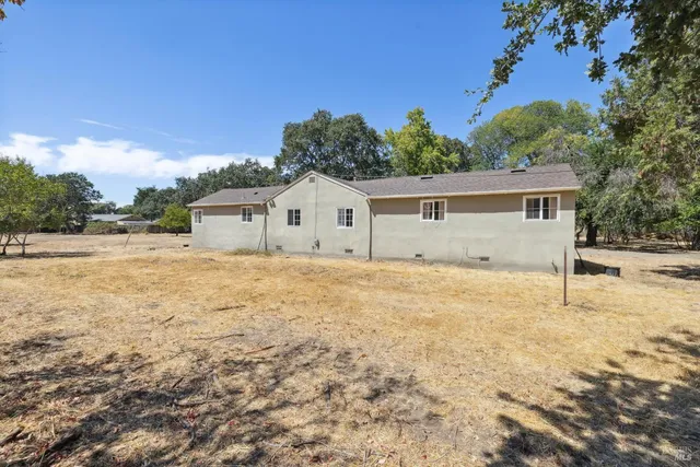 $695,000 | 666 Brittain Lane, Santa Rosa, CA 95407