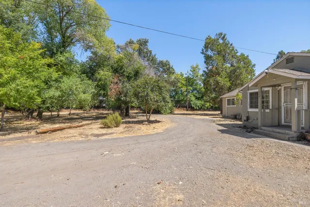 $695,000 | 666 Brittain Lane, Santa Rosa, CA 95407