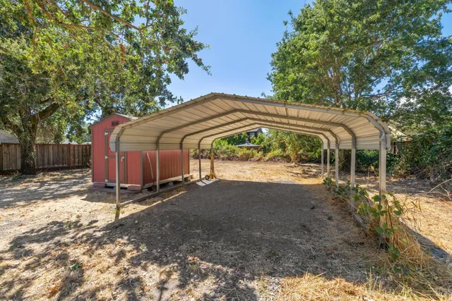 $695,000 | 666 Brittain Lane, Santa Rosa, CA 95407