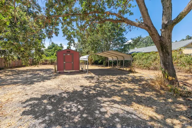 $695,000 | 666 Brittain Lane, Santa Rosa, CA 95407