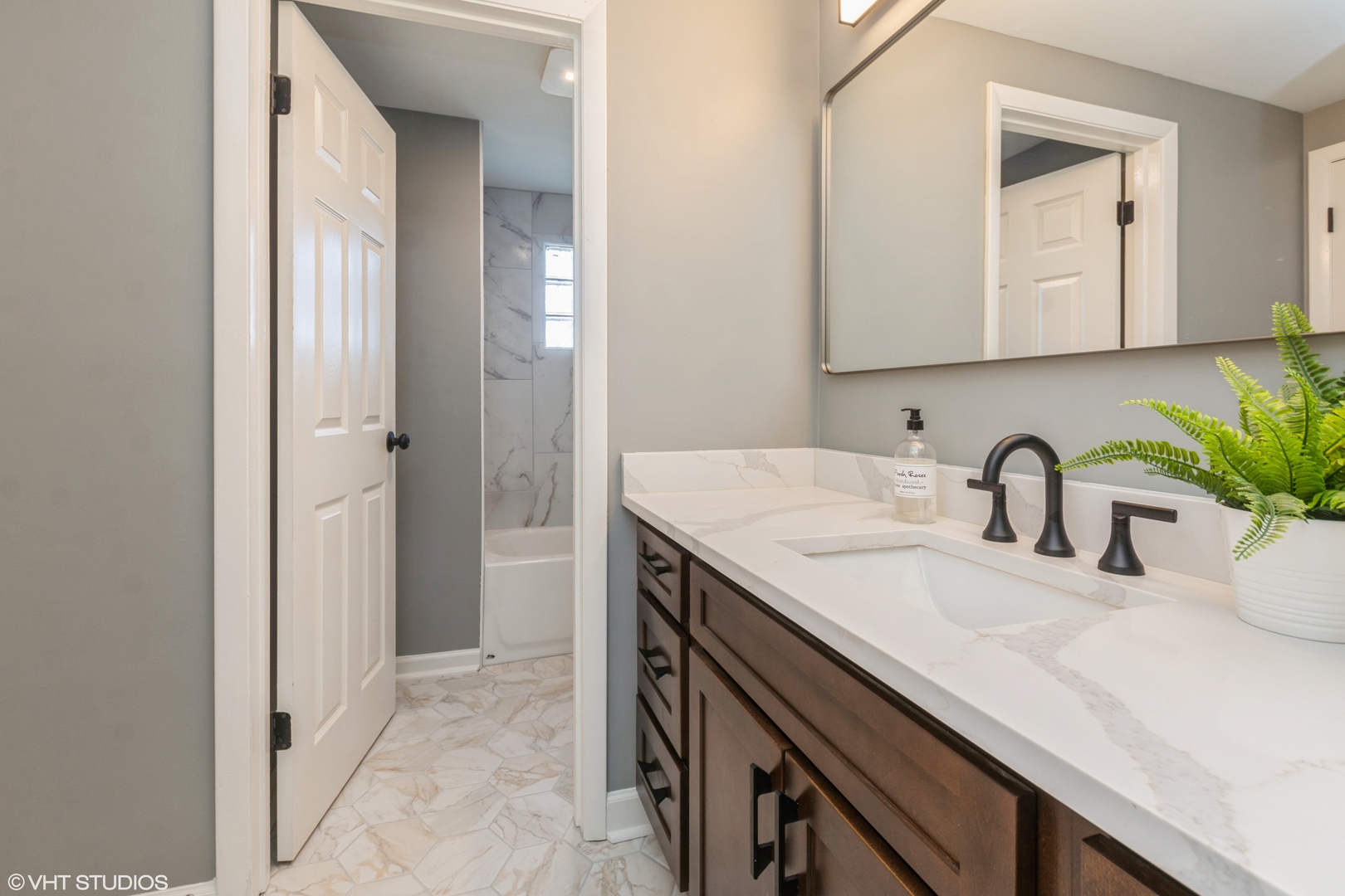15100 Harding Avenue Midlothian, IL 60445 - Photo 17 of 28 Gallery Image 17