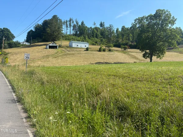 $250,000 | 2787 Pleasant Valley Road, Unit 1, Mountain City, TN 37683