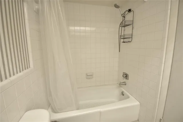 $219,900 | 2101 Sunset Point Road, Unit 1304, Clearwater, FL 33765