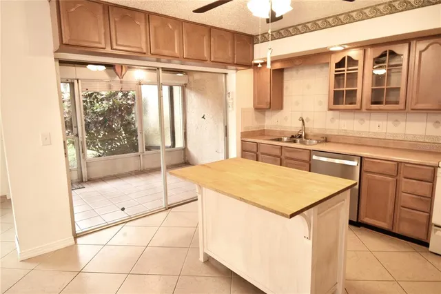 $219,900 | 2101 Sunset Point Road, Unit 1304, Clearwater, FL 33765