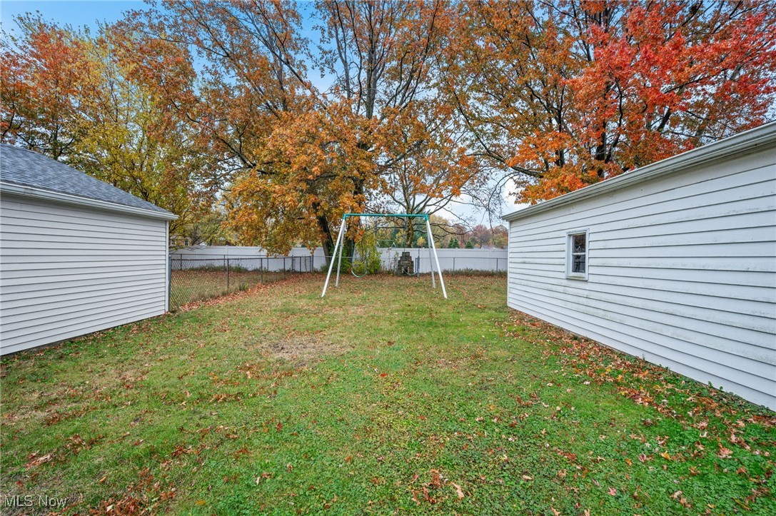 1259 Gordon Road Lyndhurst, OH 44124 - Photo 39 of 45